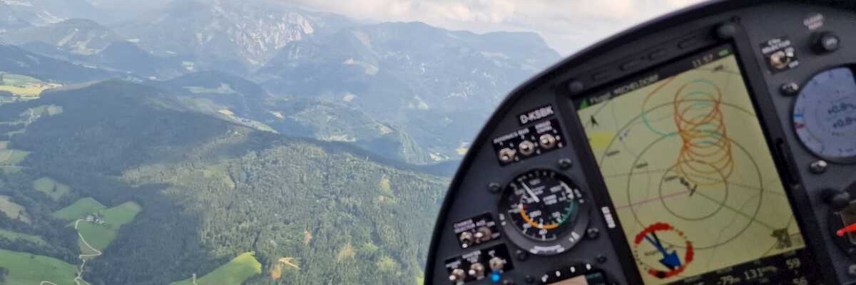 Flugwegposition um 11:57:14: Aufgenommen in der Nähe von St. Georgen am Reith, 3344 St. Georgen am Reith, Österreich in 1527 Meter